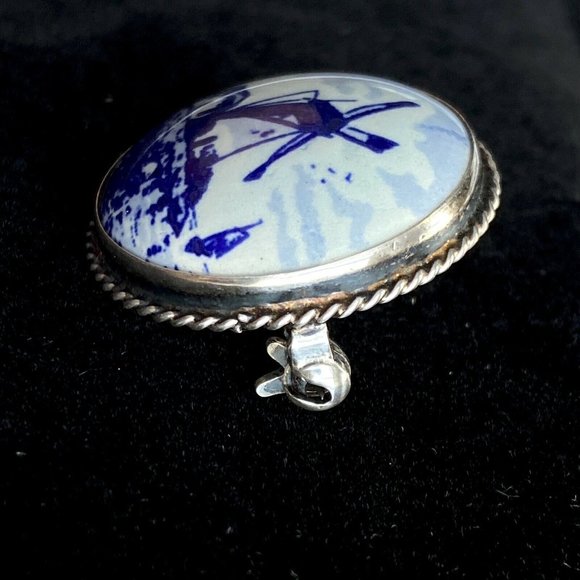 Vintage Dutch Delft Blue Ceramic Windmill Pin Sterling Silver Holland Brooch 1" - Picture 3 of 7